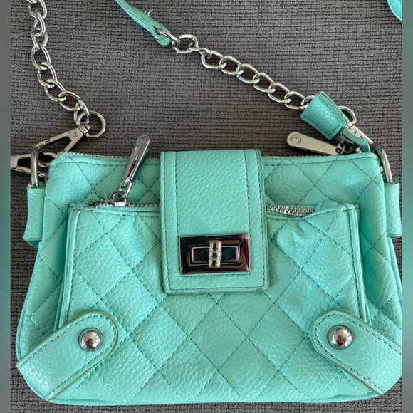 Charming Charlie Teal Quilted Crossbody/Wristlet - Picture 2 of 6
